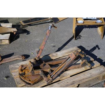 Hitchkrok komplett m infästning Valmet 702