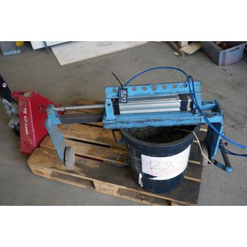 Griparm tryckluftsstyrd